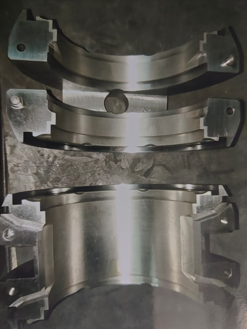 Stacked split bearing housings